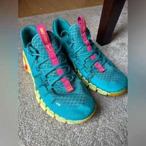 Nike Mens Free Metcon 5 size 10.5